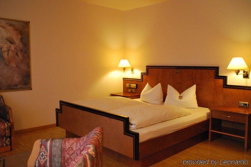 קרונברג אים טאונוס Posthaus Hotel Residenz חדר תמונה